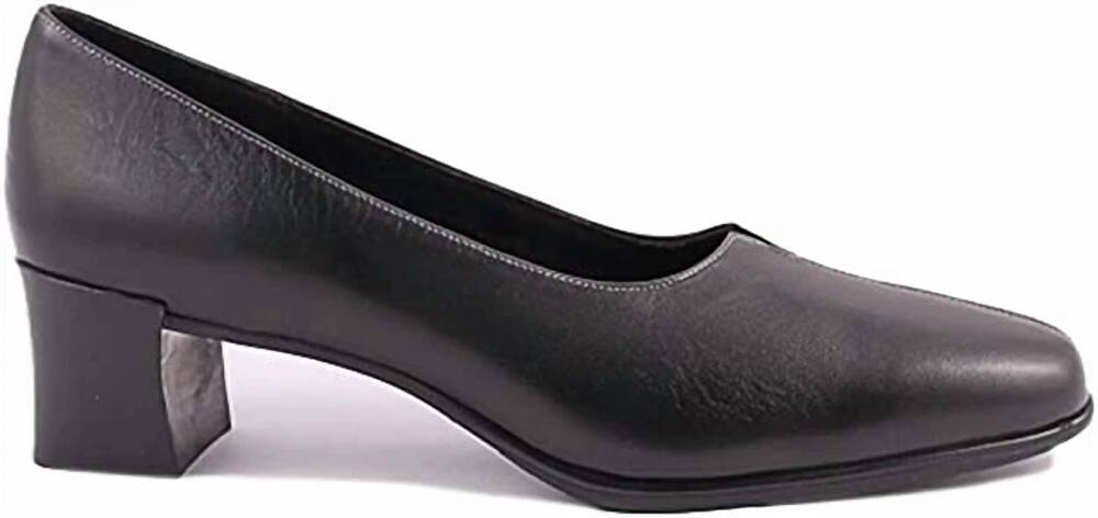 NEW MUNRO women's meredith heels in black